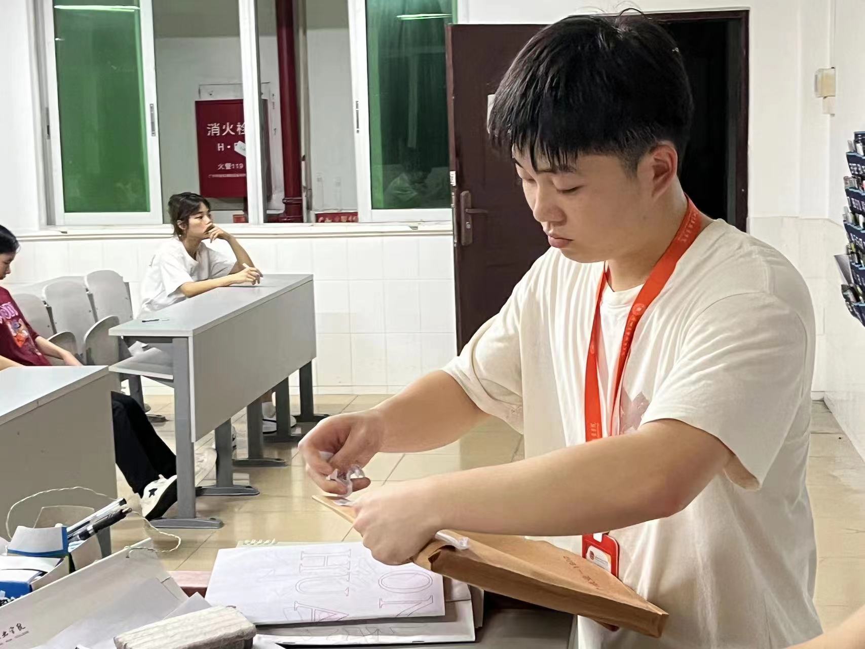 14a9a9e7a1b83cd757fb7ccbe6bd84f.jpg 14a9a9e7a1b83cd757fb7ccbe6bd84f.jpg