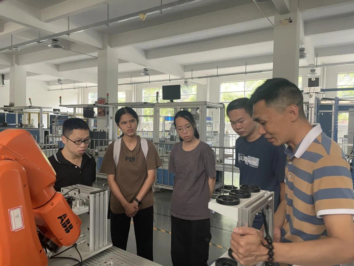 微信图片_20231109183002.png 微信图片_20231109183002.png