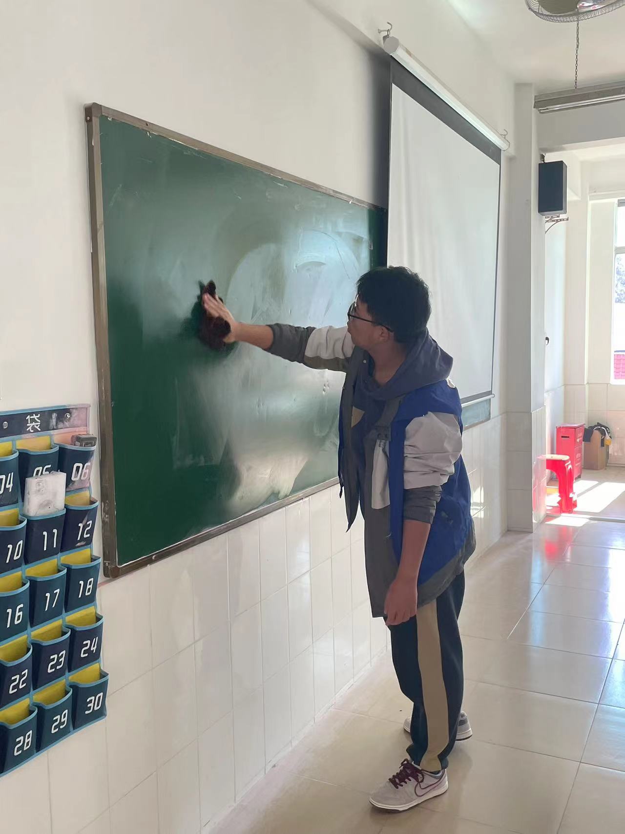 微信图片_20231228211002.jpg 微信图片_20231228211002.jpg