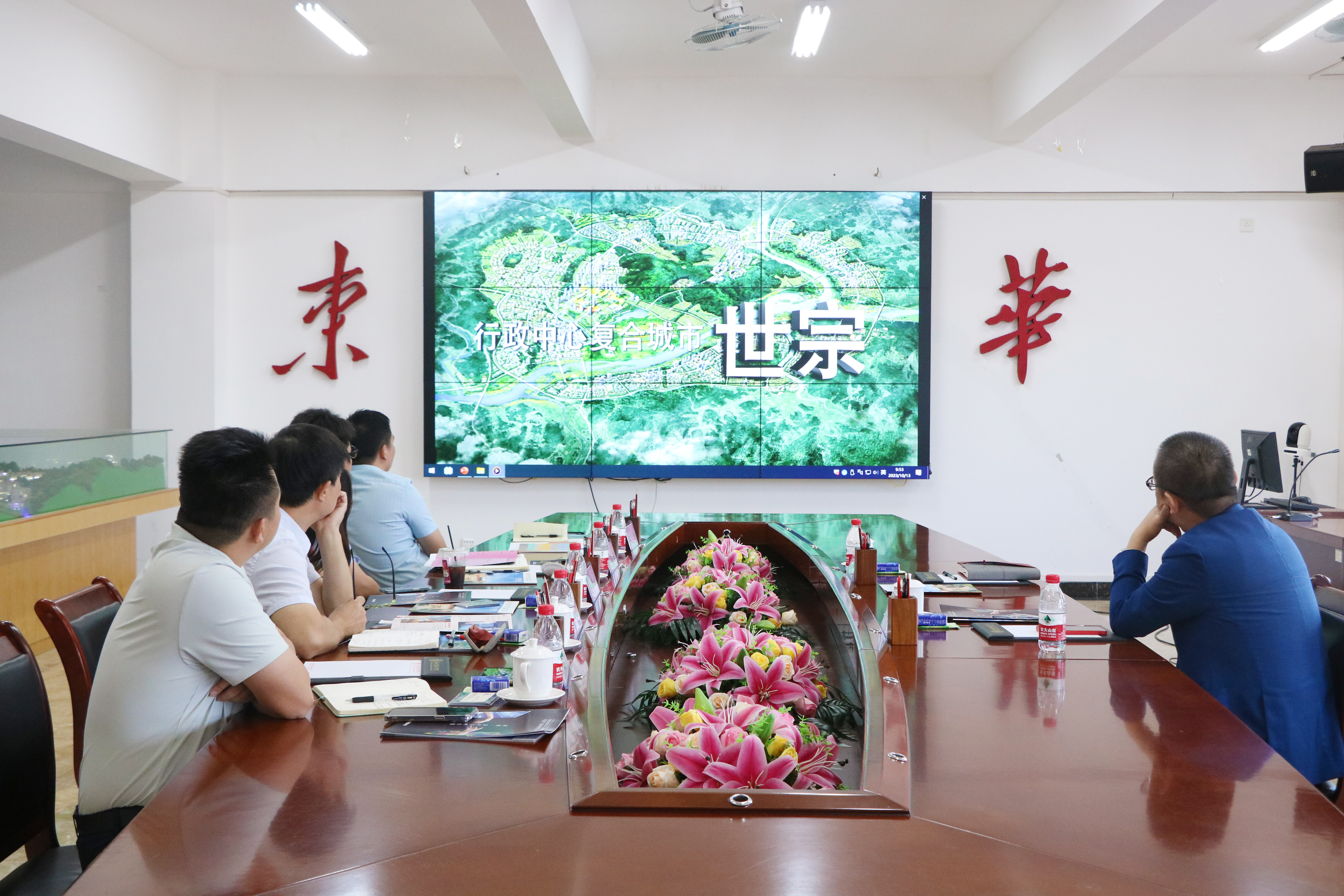 映像大学学生作品展示.jpg 映像大学学生作品展示.jpg