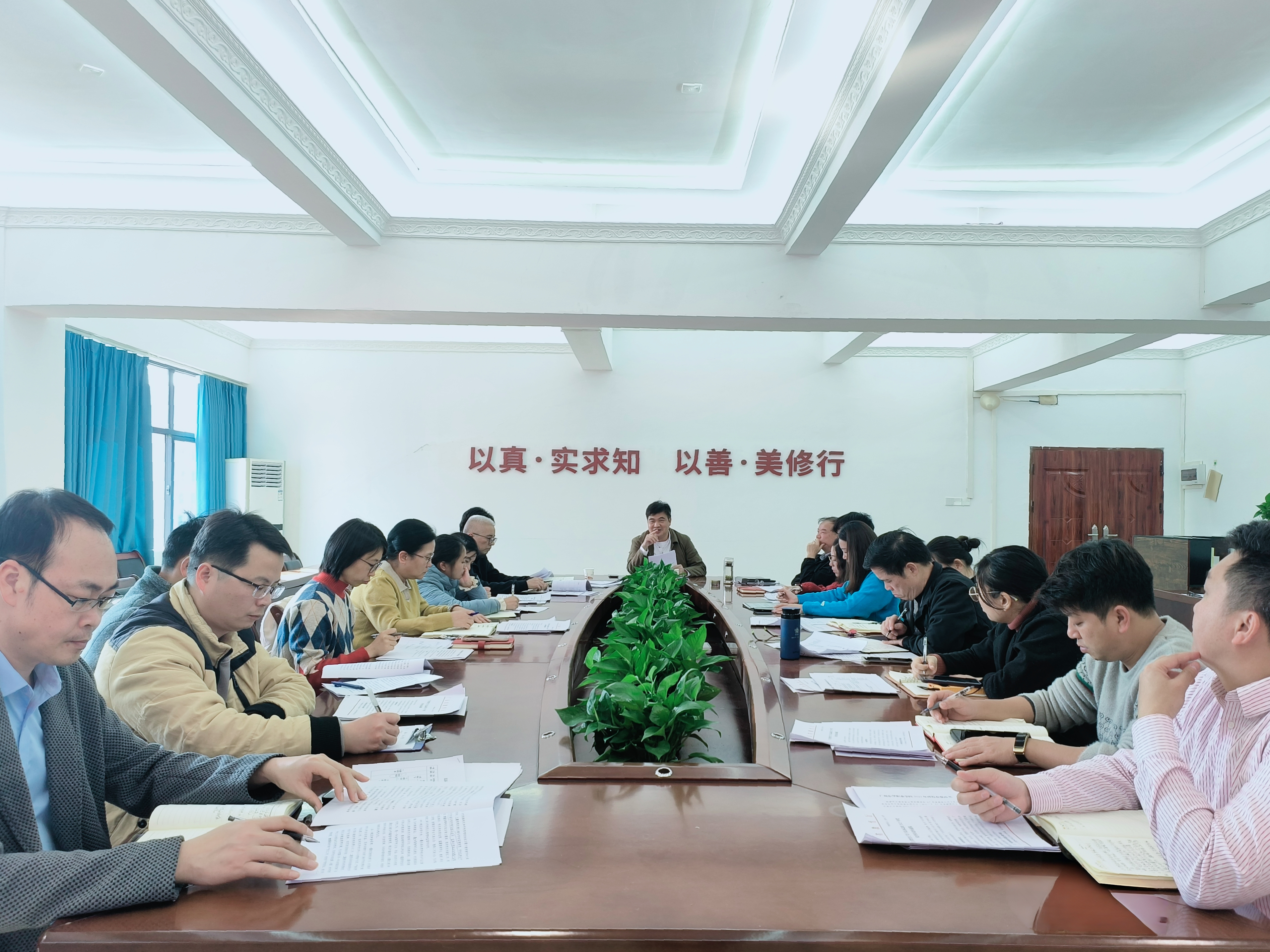 图5古广南副董事长发表总结讲话.jpg 图5古广南副董事长发表总结讲话.jpg