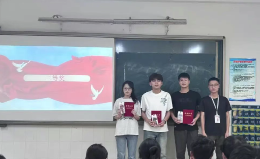 屏幕截图 2025-05-21 222936.png 屏幕截图 2025-05-21 222936.png