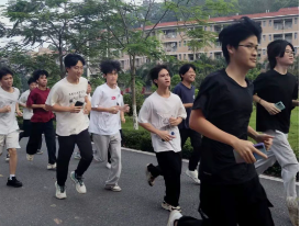 屏幕截图 2025-05-29 184022.png 屏幕截图 2025-05-29 184022.png