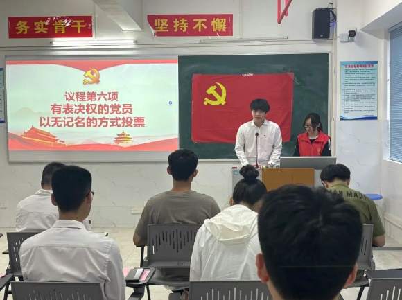 屏幕截图 2025-06-22 232351.png 屏幕截图 2025-06-22 232351.png