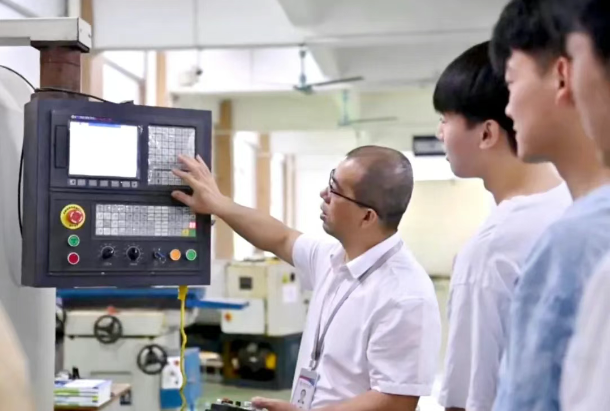 屏幕截图 2025-07-07 141236.png 屏幕截图 2025-07-07 141236.png