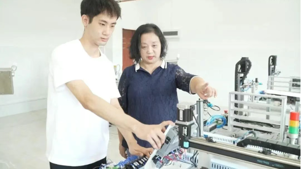 屏幕截图 2025-07-07 141249.png 屏幕截图 2025-07-07 141249.png