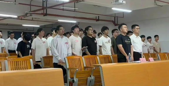 屏幕截图 2025-10-12 205155.png 屏幕截图 2025-10-12 205155.png