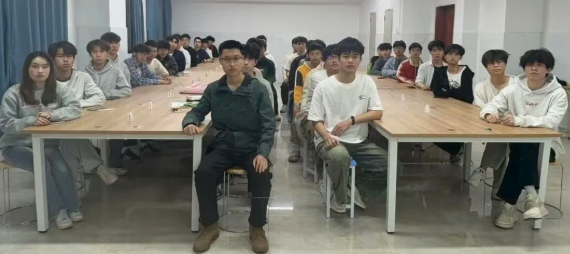 屏幕截图 2025-10-12 211054.png 屏幕截图 2025-10-12 211054.png