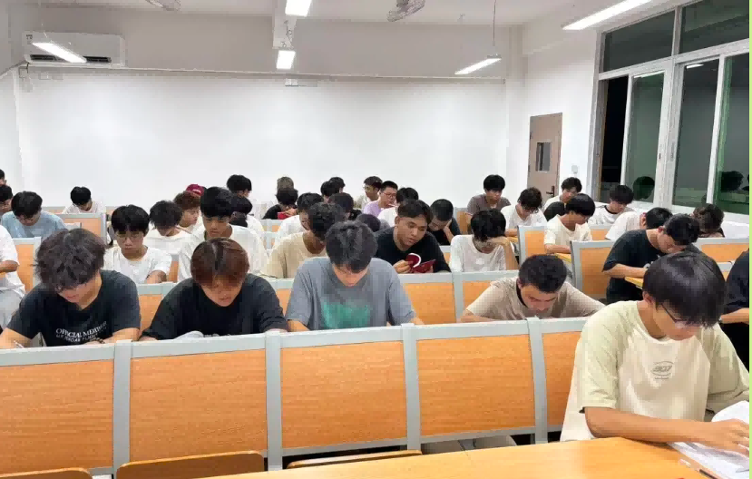 屏幕截图 2025-10-19 141938(1).png 屏幕截图 2025-10-19 141938(1).png